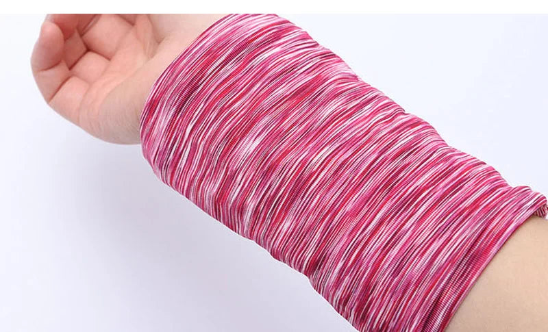 Lightweight Aliexpress zipper wrist wallet pouch for phone, keys, and cards in vibrant colors with a secure closure.