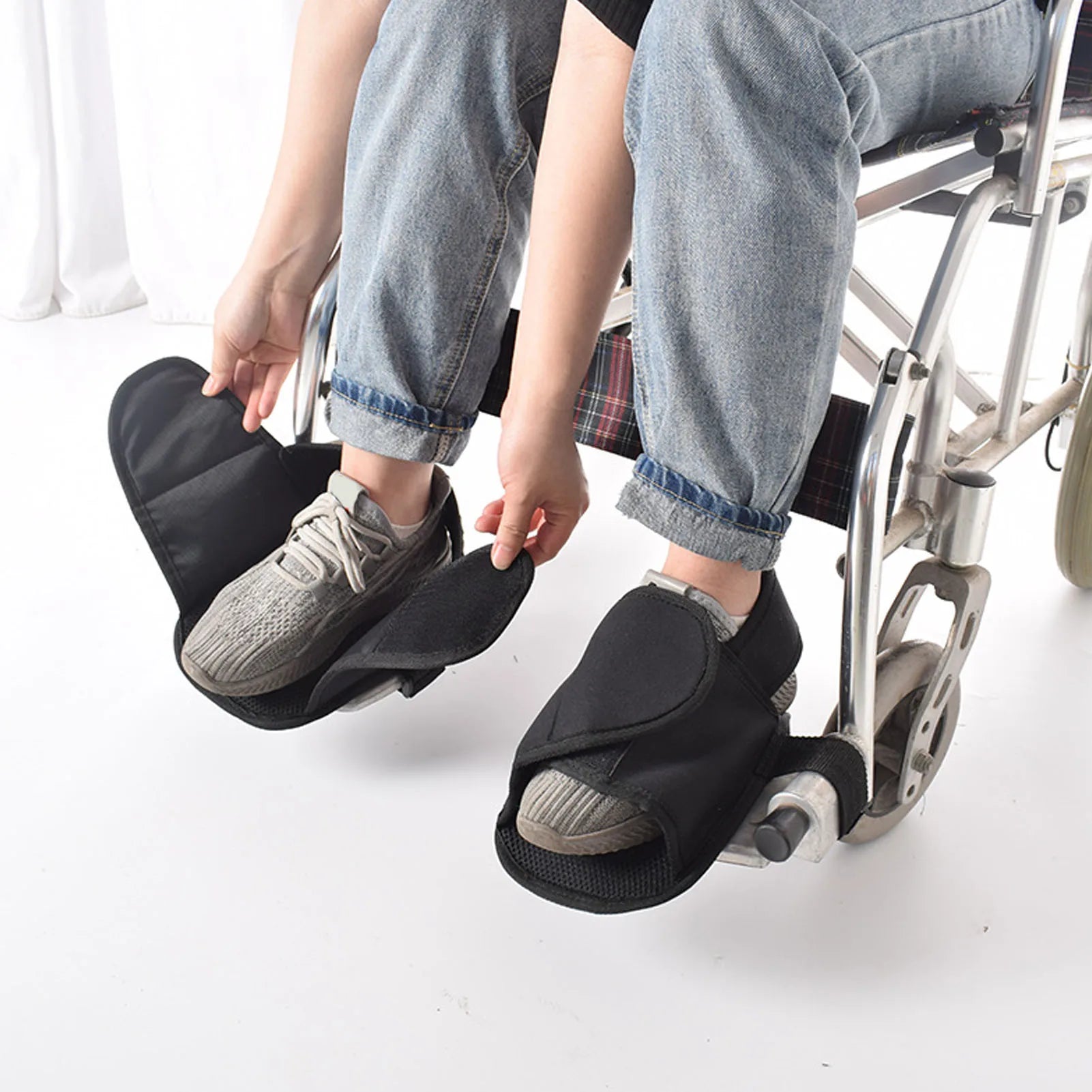 Aliexpress wheelchair feet restraint strap, designed for leg protection and secure fit for comfort and safety.